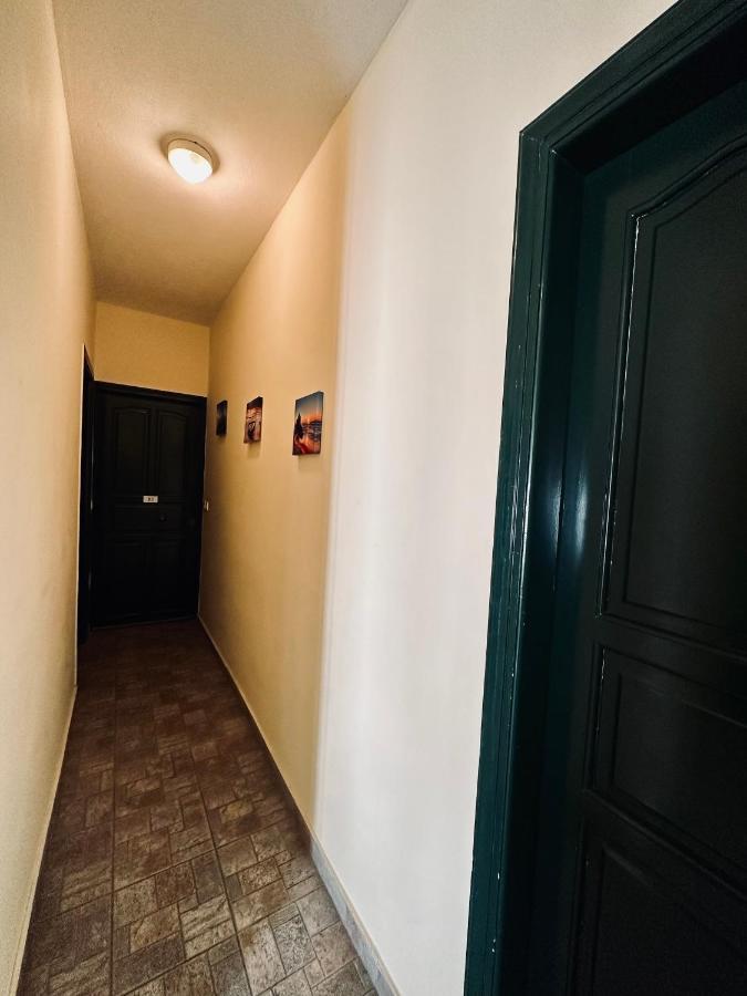 אתונה Cozy Apartments Mc Queen מראה חיצוני תמונה